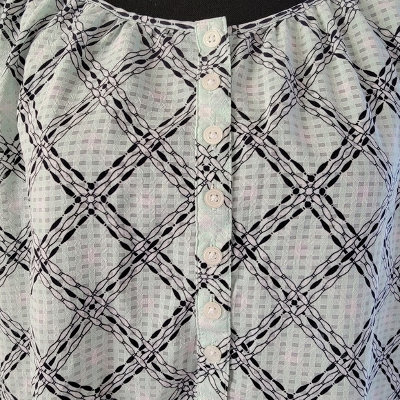CROFT & Barrow Scoopneck Trellis Print Blouse Size L EUC - Picture 2 of 9